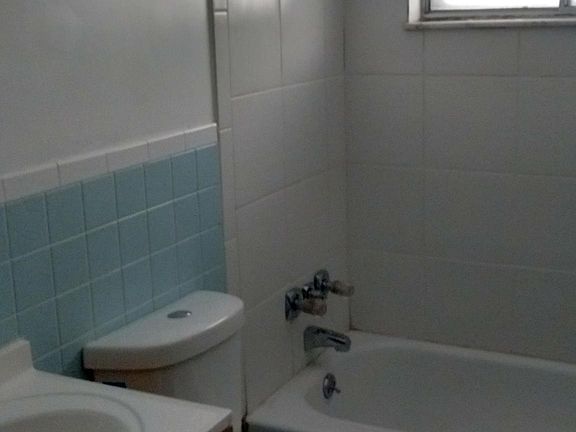 2nd image of 3017 Aquadale Ln