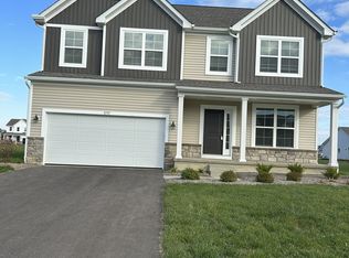 1717 Longhill Dr, Delaware, OH 43015