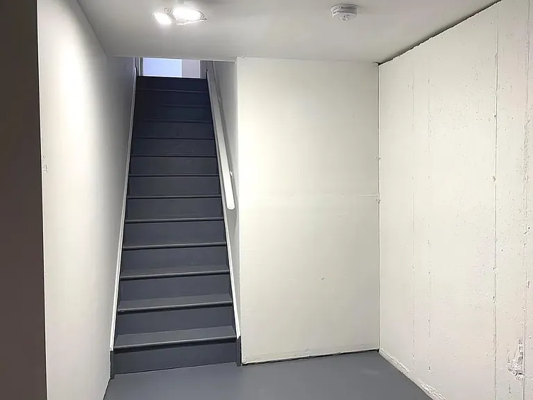 stairs to the basement