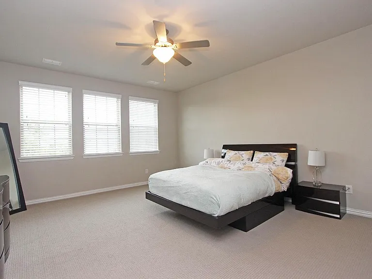 600 Ansley Way — Photo 12