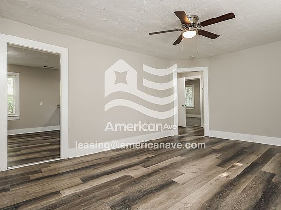 1758125_005_wm_-_living_room_13055924.jpg