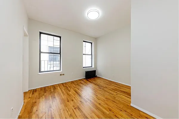 Rented by Douglas Elliman | media 18