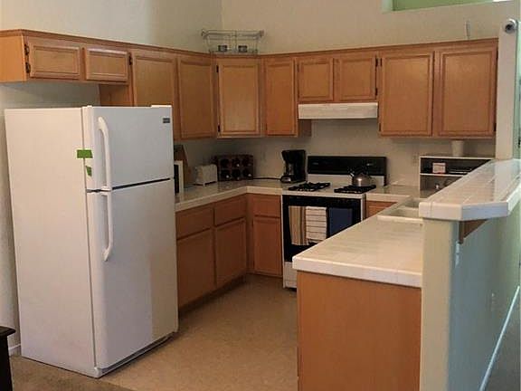 5th image of 2110 Los Feliz St Unit 2069