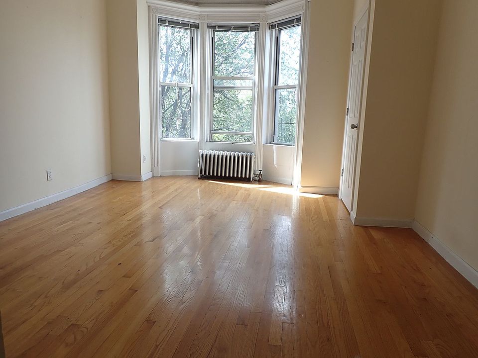 1st image of 219 5th Ave APT 4L