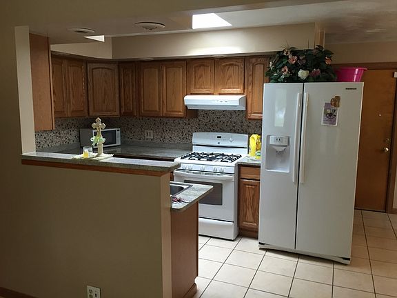 4th image of 2222 Mather Ave