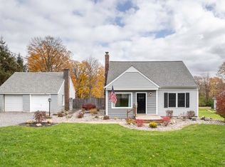 4934 Aitchison Rd, Syracuse, NY 13215