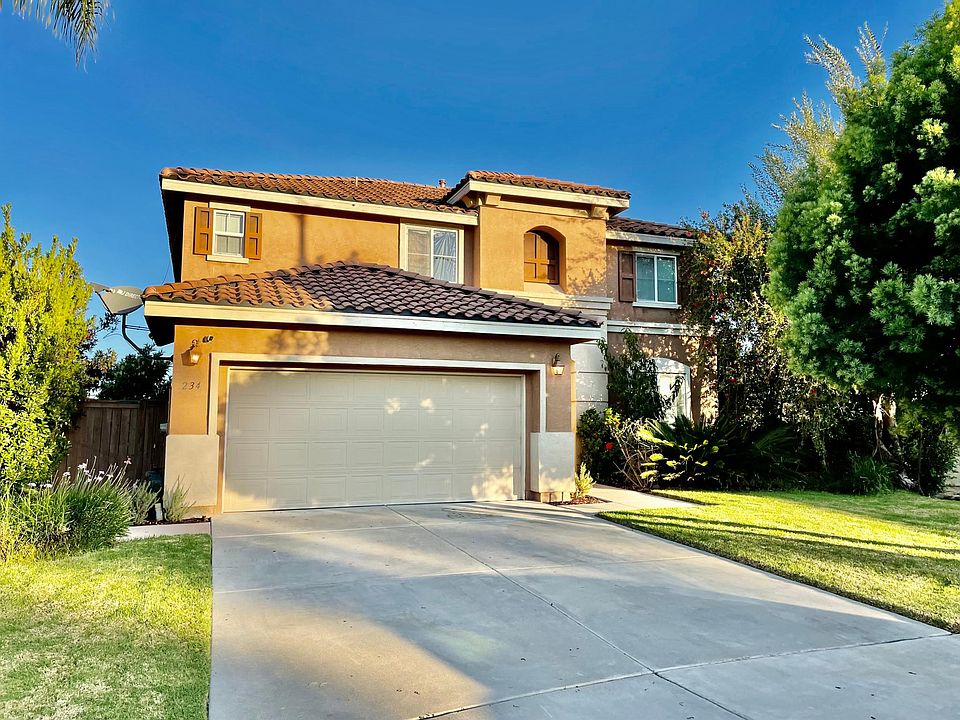 1st image of 234 Petunia Ct