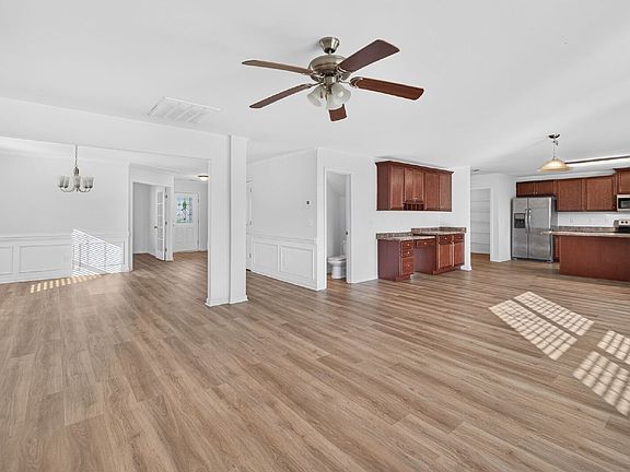 5th image of 2472 Melfield Dr