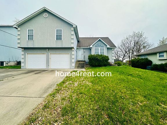 2nd image of 4915 Harkness Ave