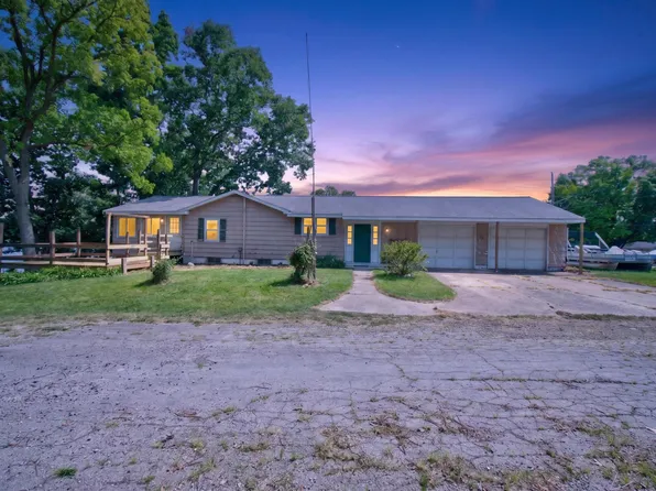 5000 Zygmunt Dr, Jackson, MI 49201