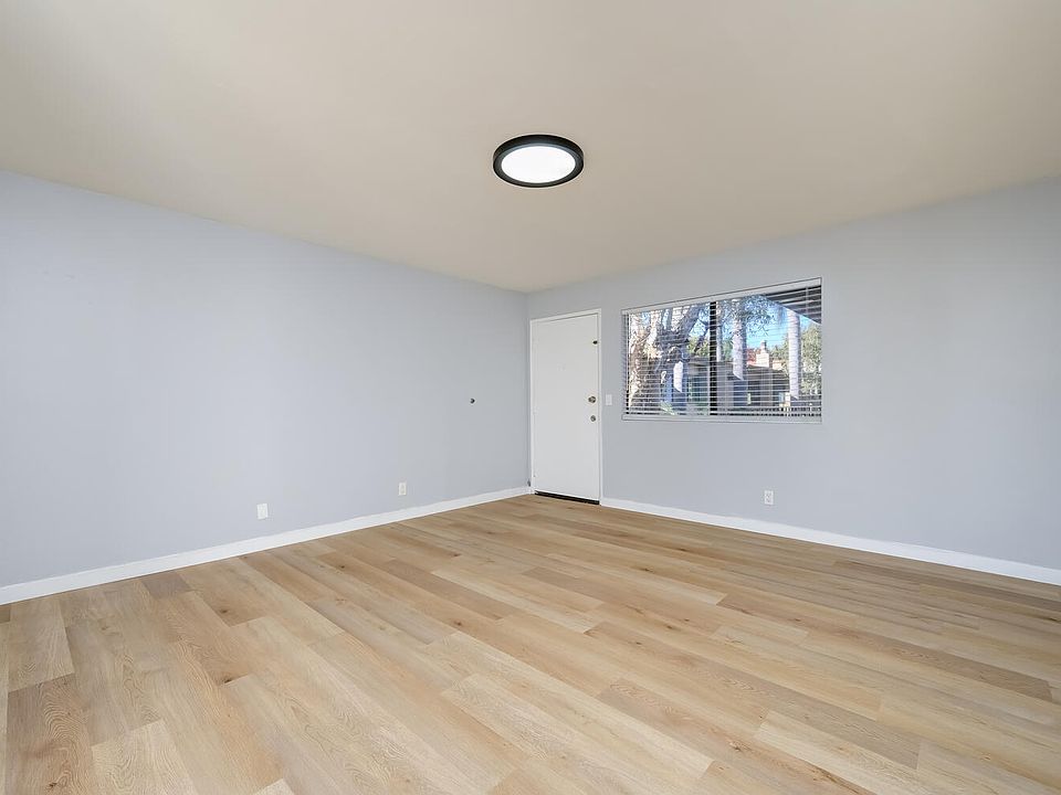 1st image of 1506 E 4th St Unit 205