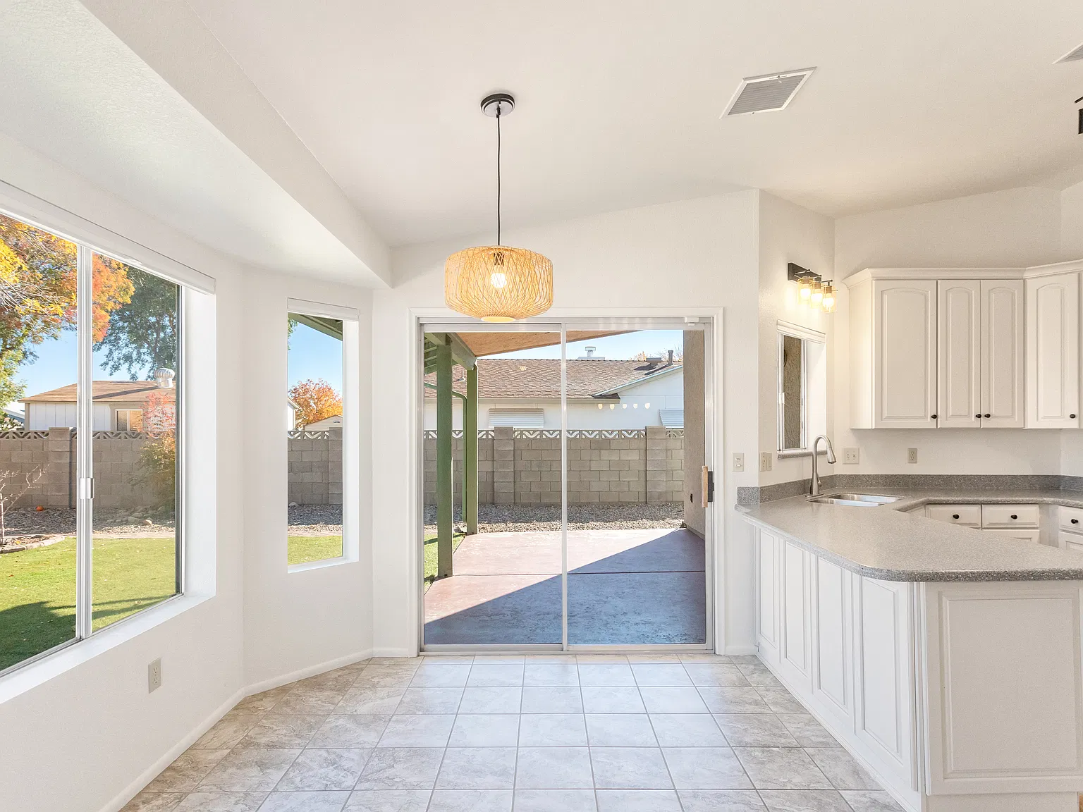 3 bed, 1445 sqft, $1,800 — Photo 2