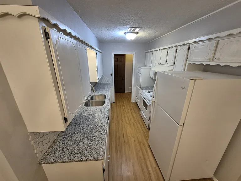 1414 E Boyd St — Photo 3