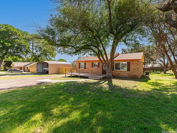 2nd image of 2034 BLUERIDGE DR