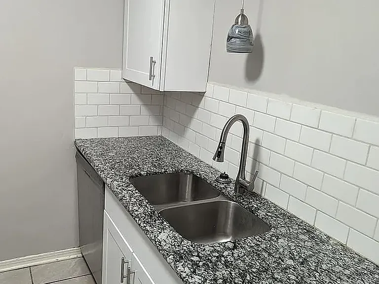 1318 Sharlo Ave — Photo 6