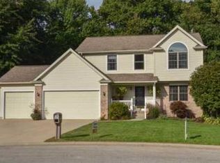 54773 Drummer Ct, Osceola, IN 46561