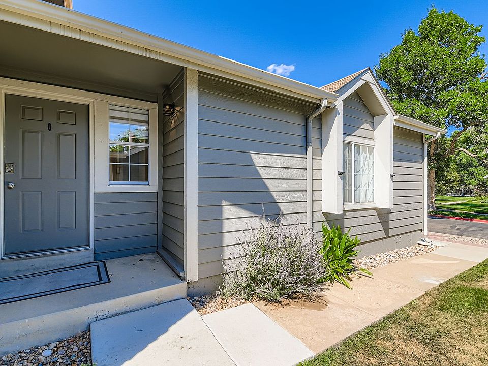 Private, walk up entrance to unit.