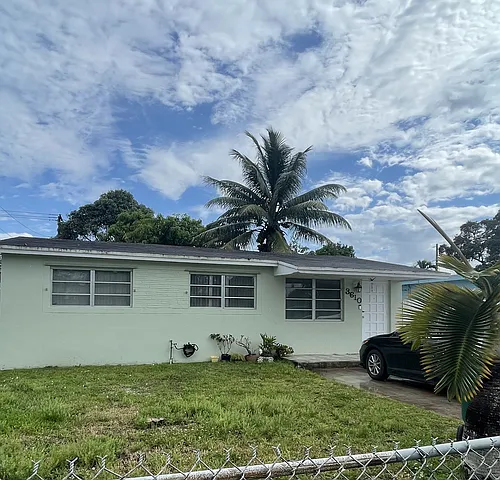 3610 NW 97th St Photo 1