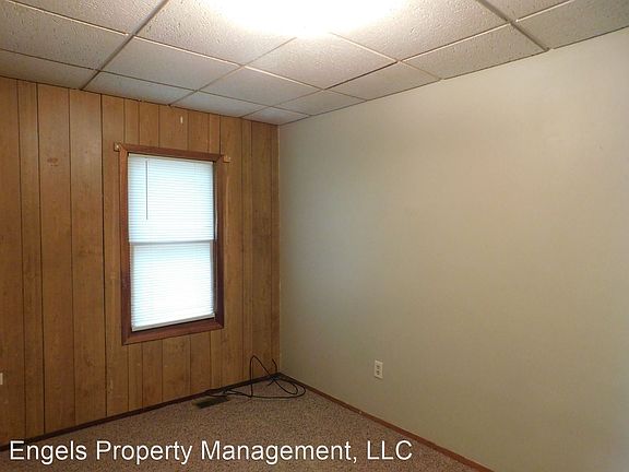 2nd image of 418 N Washington St