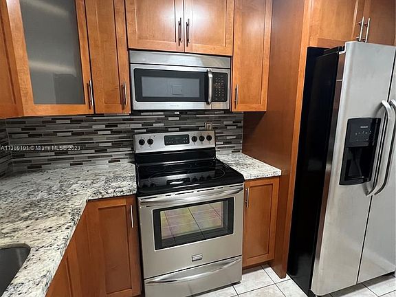 3rd image of 7480 Miami Lakes Dr APT G208