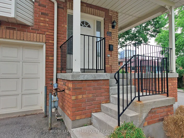 1130 Cawthra Rd #46 — Photo 4
