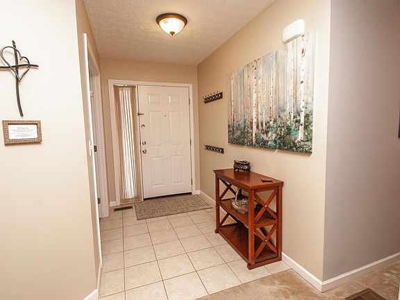 4th image of 8872 Taylor Woods Dr