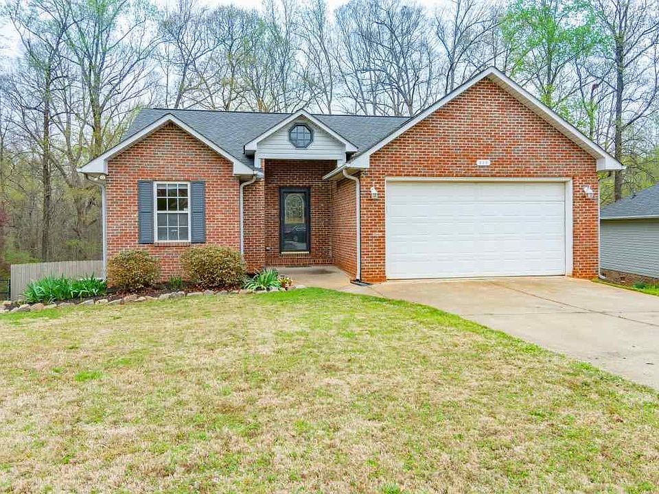 1st image of 209 Riverrun Dr