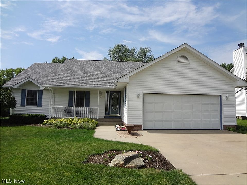 1st image of 141 Aspen Dr NW