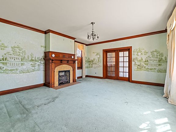 9th image of 1778 Jackson Ave