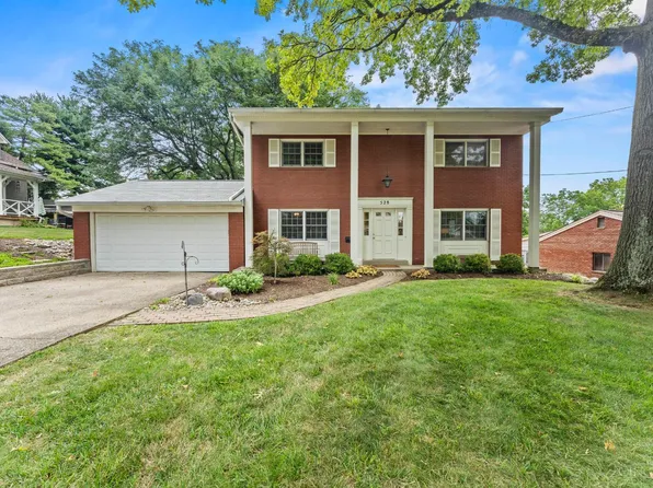 528 Blossomhill Ln, Cincinnati, OH 45224