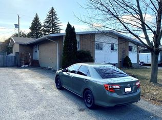 1318 Henry Farm Dr ROOM 4, Ottawa, ON K2C2E4