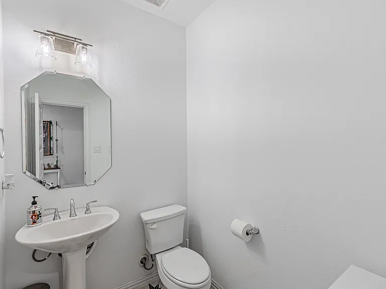3508 Crescent Ln — Photo 31