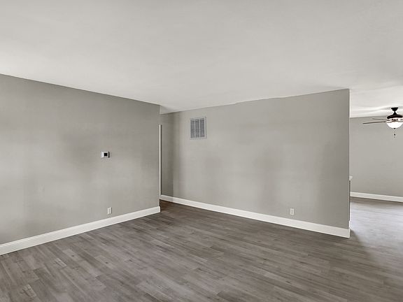 4th image of 4021 Aspen Way