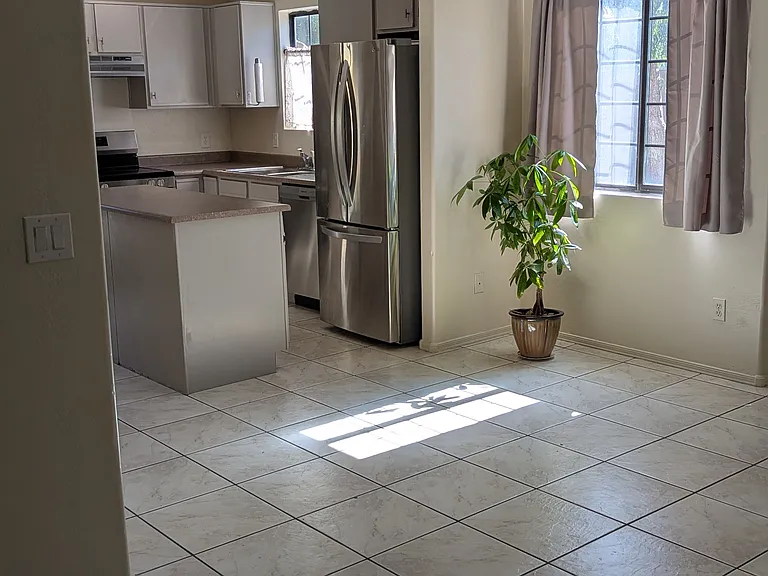 455 S Mesa Dr #137 — Photo 4