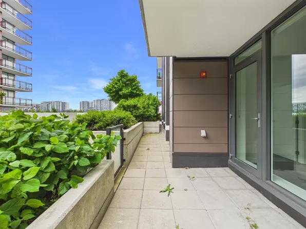 8155 Capstan Way #505, Richmond, BC V6X 1R5