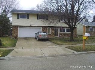856 Arthur Dr, Elgin, IL 60120