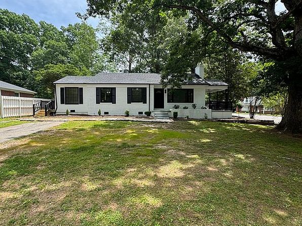 1655 Oakdale Cir