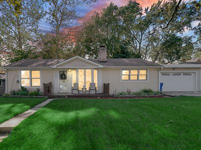 230 N Woodlawn St, Wheaton, IL, 60187