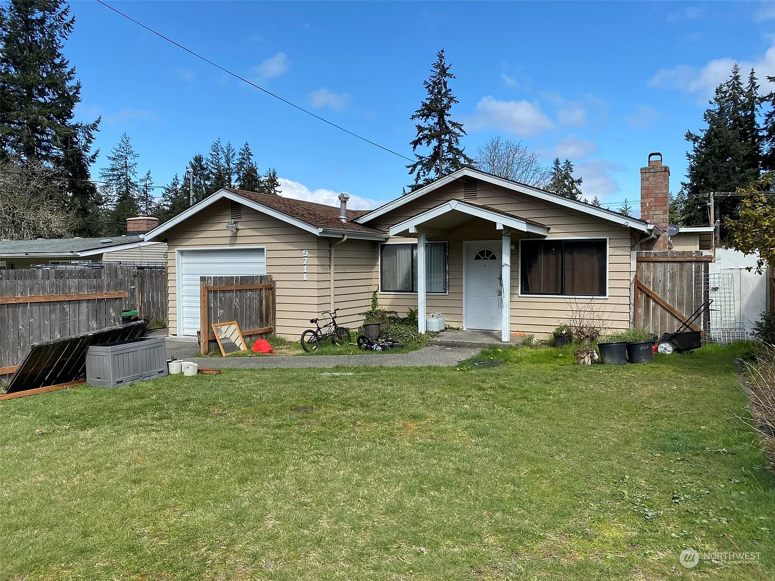 9711 Kenwood Drive SW photo 1