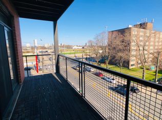 214 W 31st St APT 3E, Chicago, IL 60616