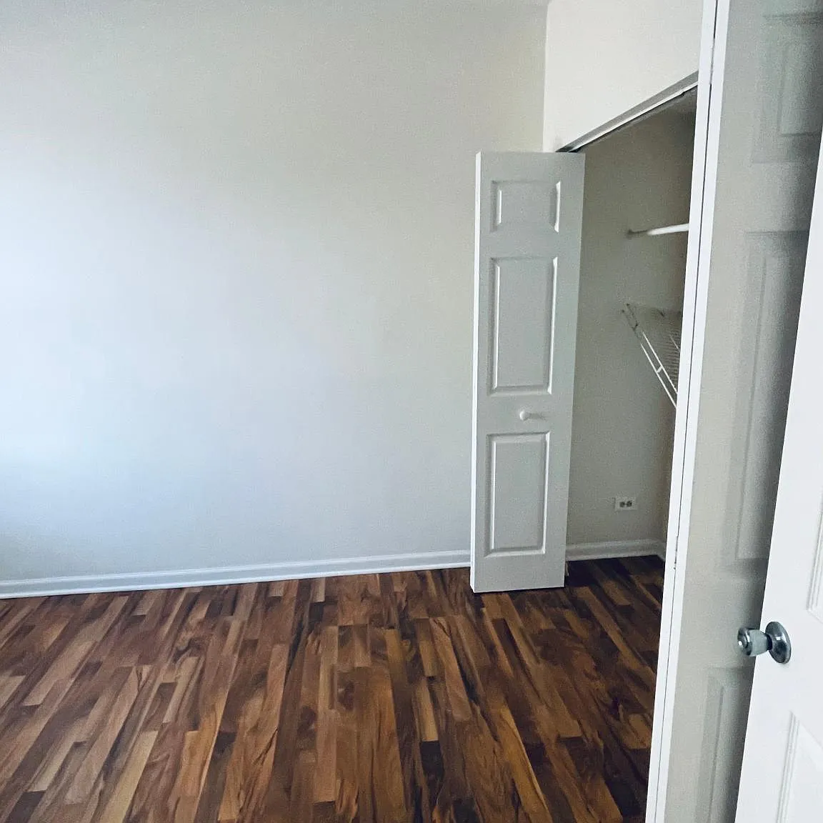 3 bed, 1100 sqft, $2,200 — Photo 2