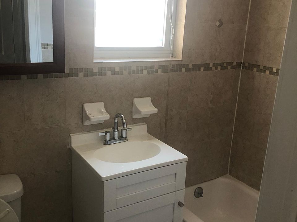2nd image of 5004 Palisade Ave #2D
