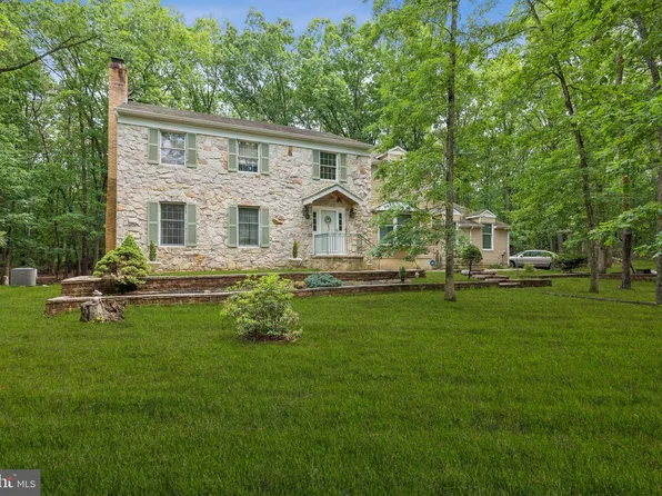 1 Dickson Dr, Medford, NJ 08055