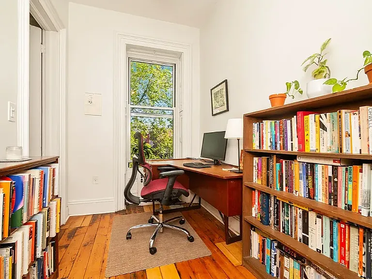 464 Macon St #2 — Photo 7