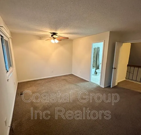 458 Falling Ln #1 — Photo 11