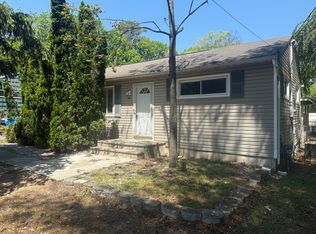 19 Ronald Rd, Lakewood, NJ 08701