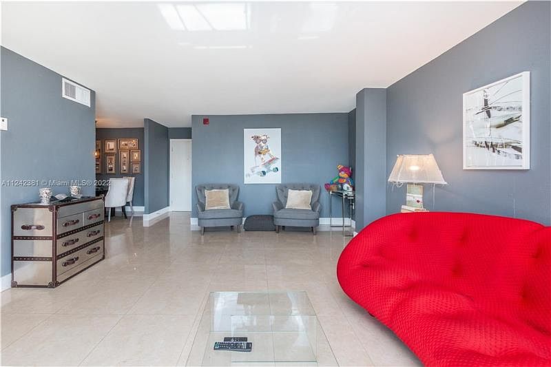 1st image of 1750 James Ave APT 6D