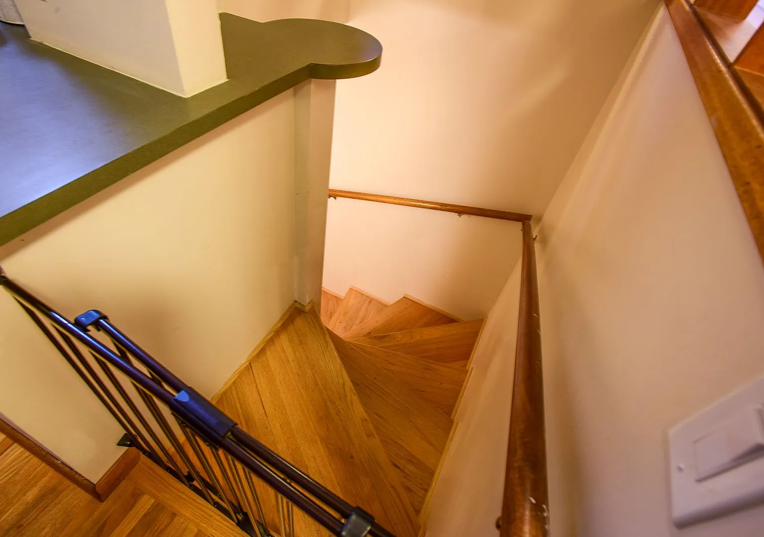 Beautiful 4 bedroom plus office home in Ballard — Photo 4