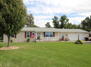 13559 N Thousand East Rd, Bloomington, IL 61705