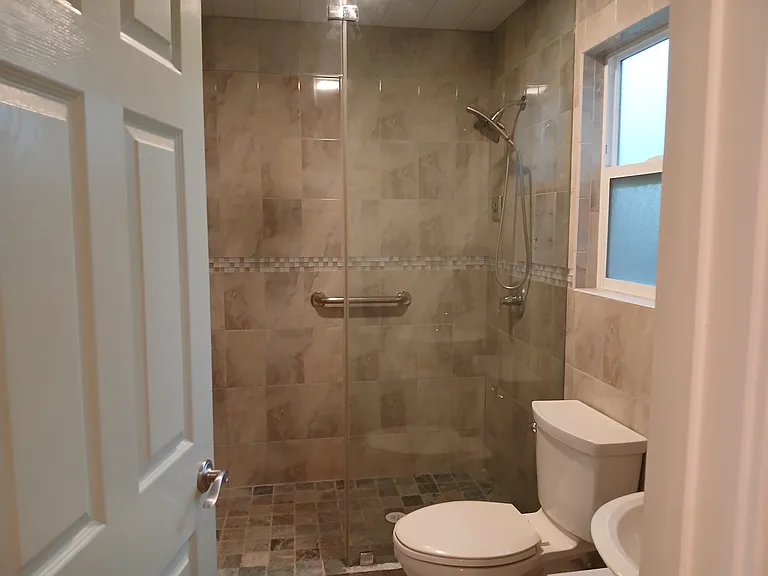 421 Columbus St — Photo 22